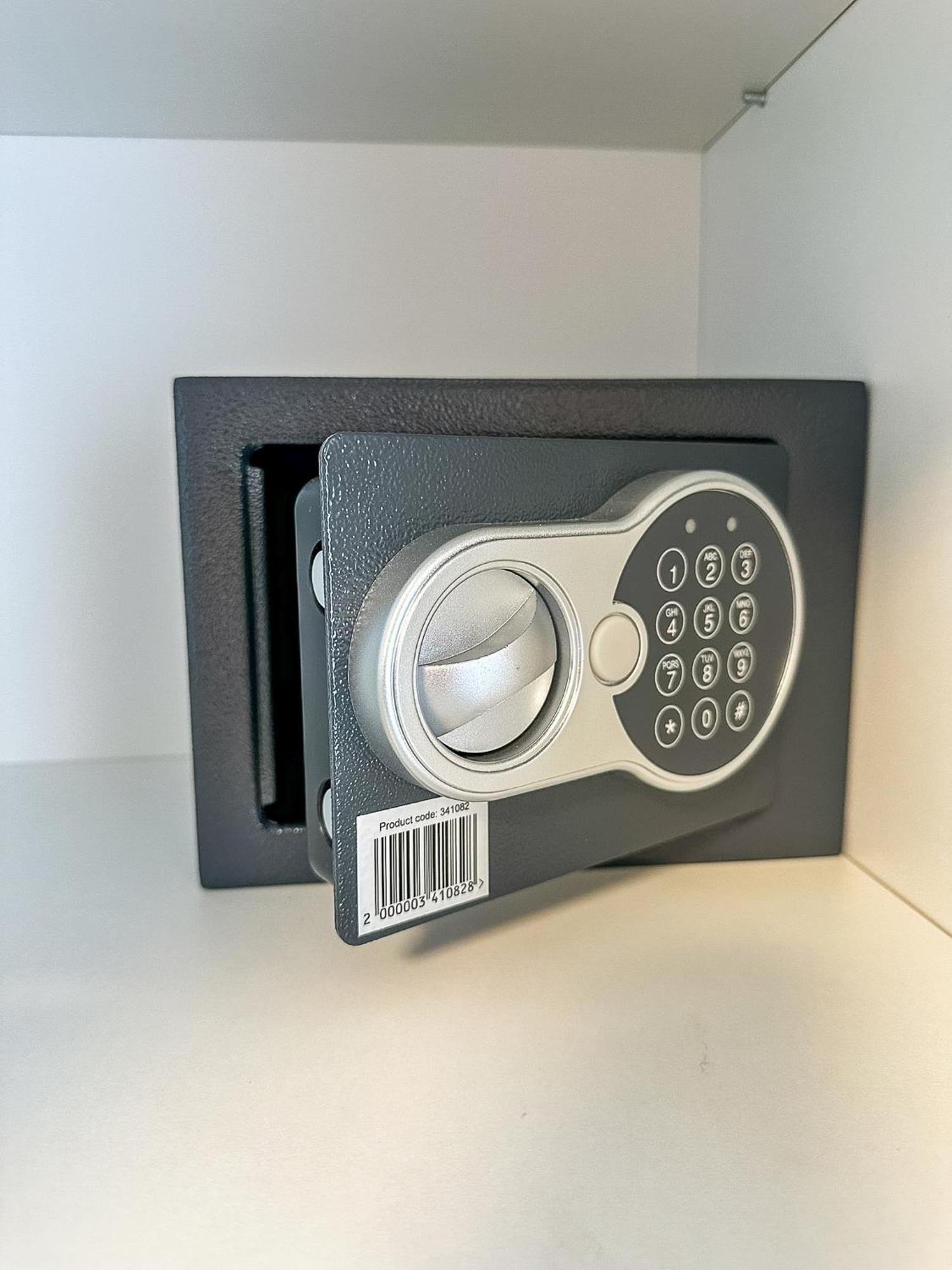 Apartman Lux Self Check-In วิโรวิติซา ภายนอก รูปภาพ